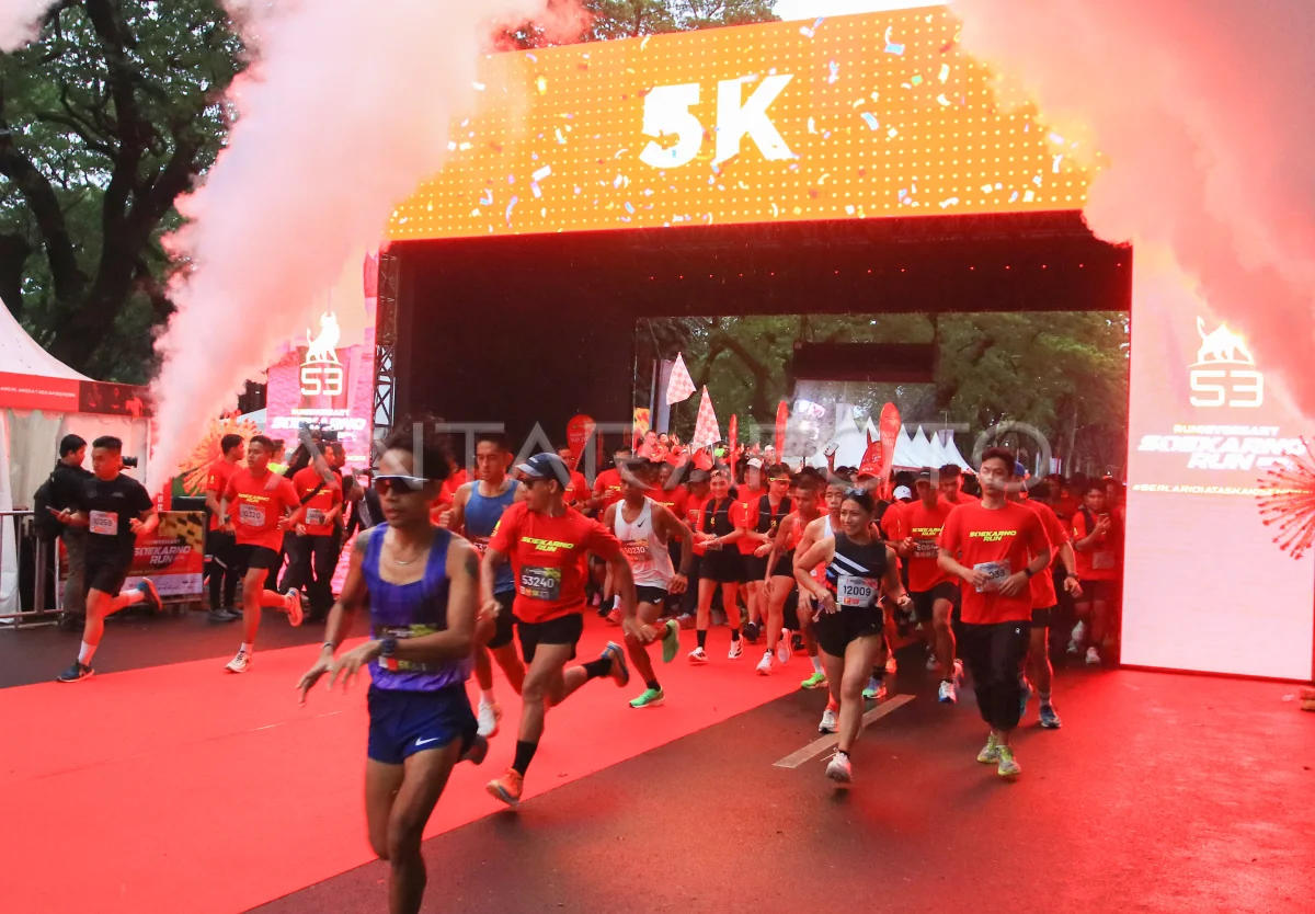 Jogging Diganti 'Runging': Fenomena 'Run While Gathering' 2026, Saat Generasi Muda Lebih Suka Lari Sambil Ngobrol daripada Ngejar PR